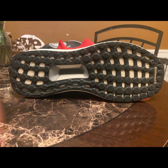 ADIDAS ULTRA BOOST UNCAGED - Picture 2 of 4